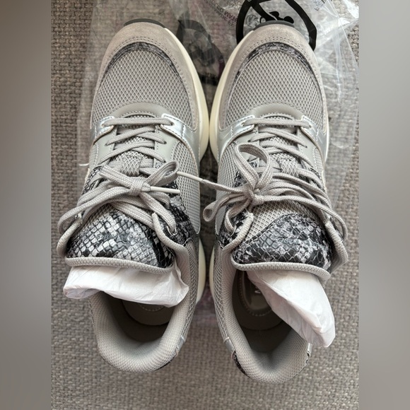 Michael Kors Zuma Snake Embossed Leather Trainer Sneakers Size9( NOT OUTLET ) - Picture 11 of 16